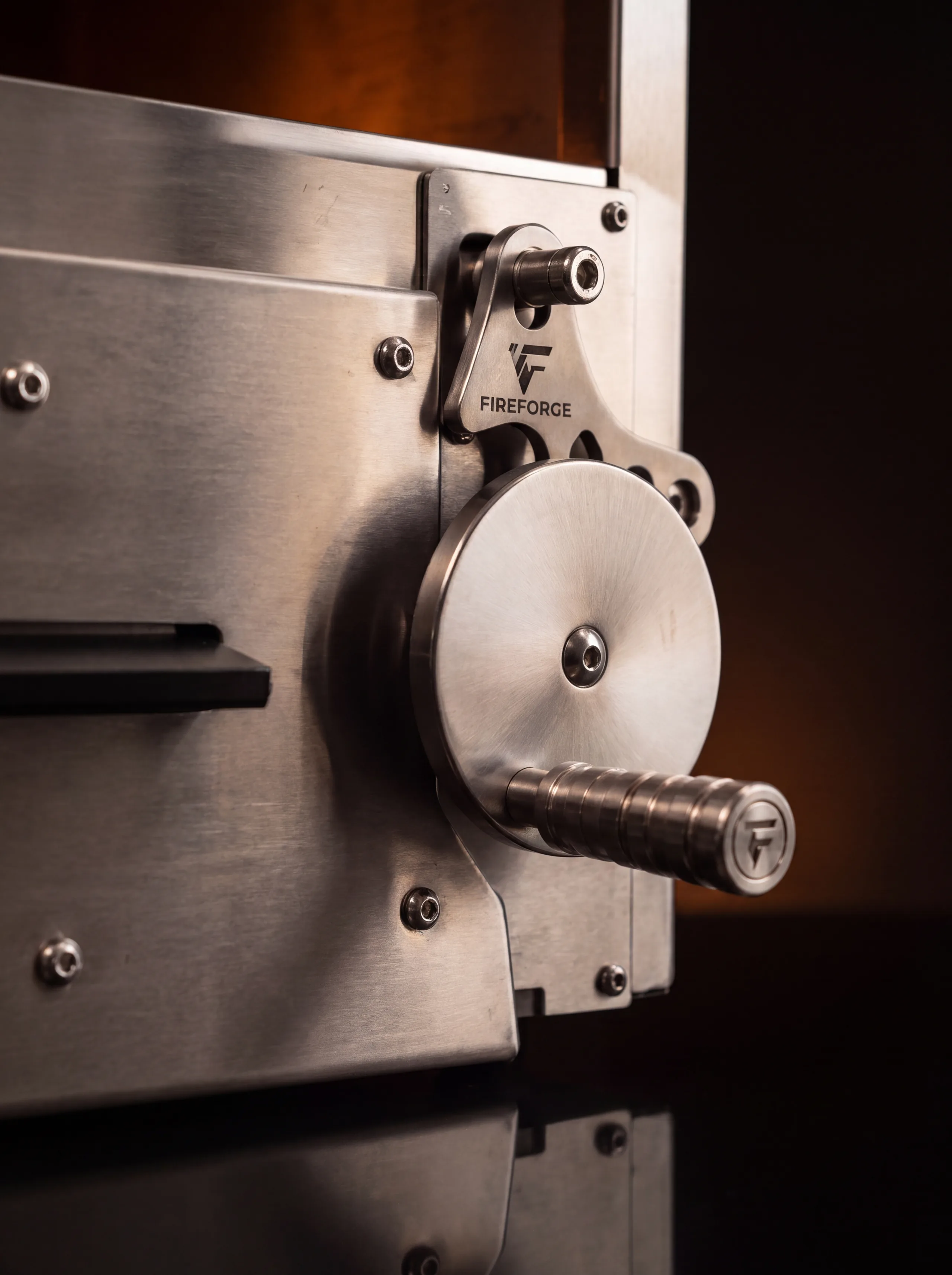 Fireforge FF 700 — detail view 1